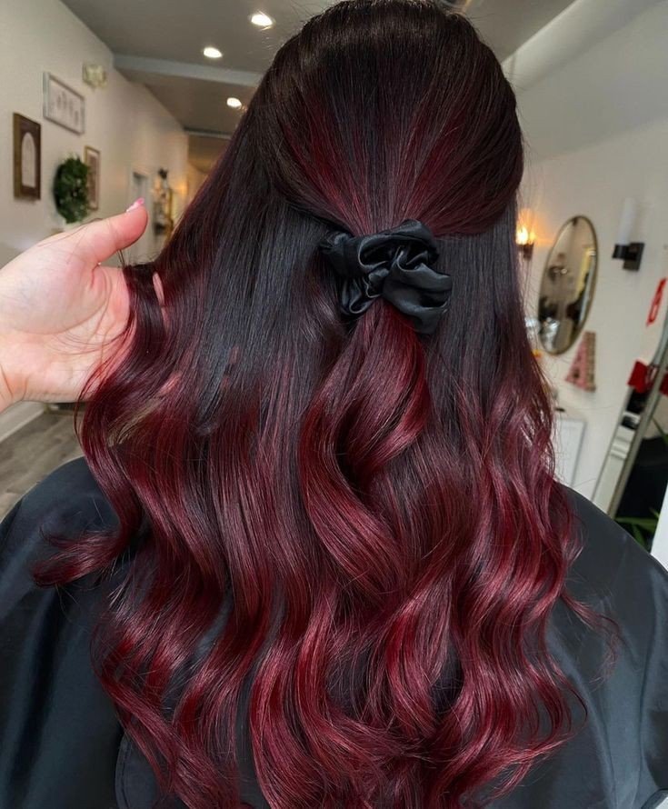 capelli balayage rosso scuro